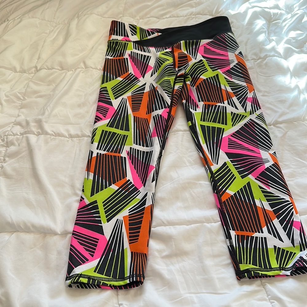 Fabletics Capri leggings Size Small